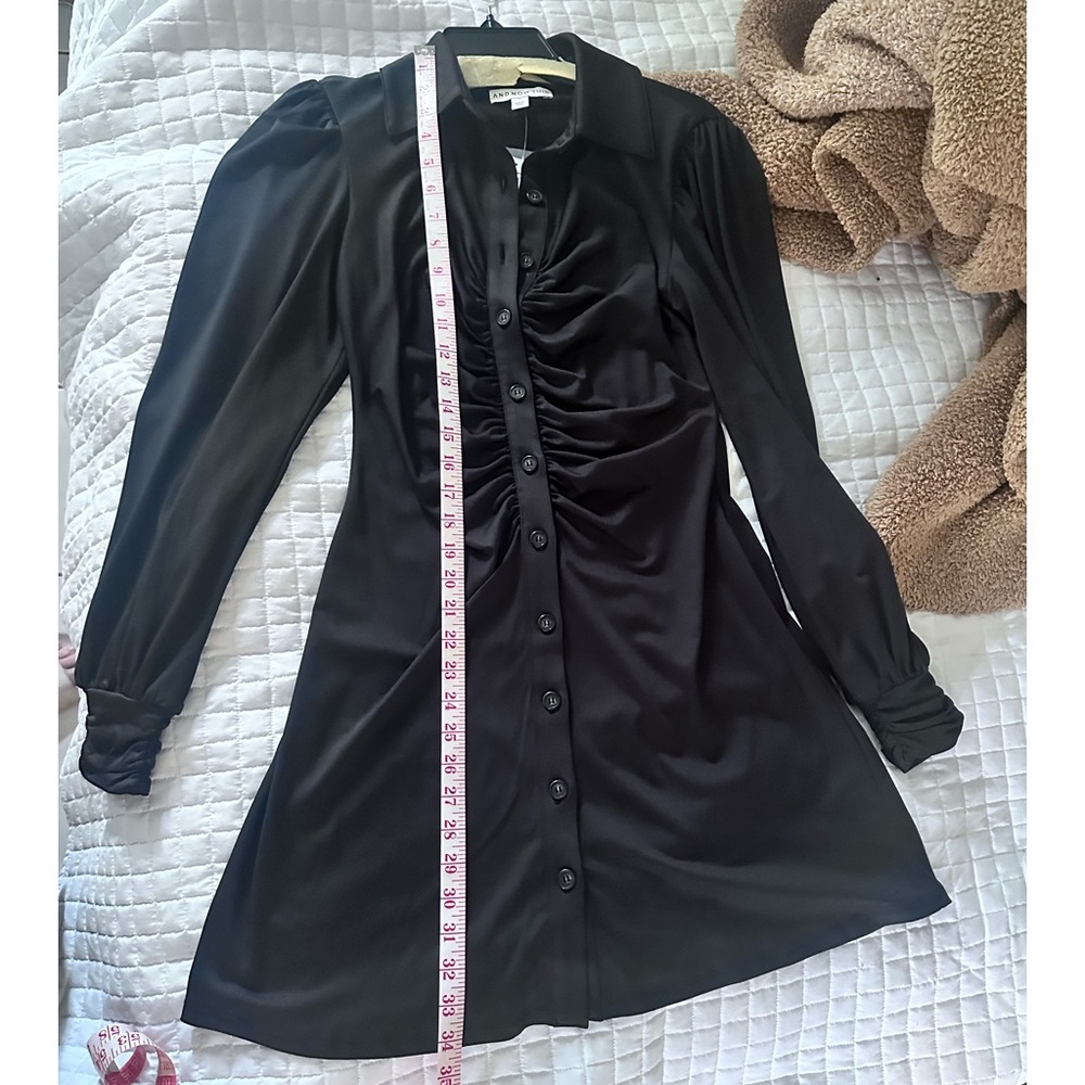 NWT little black dress retro vintage feel & features.